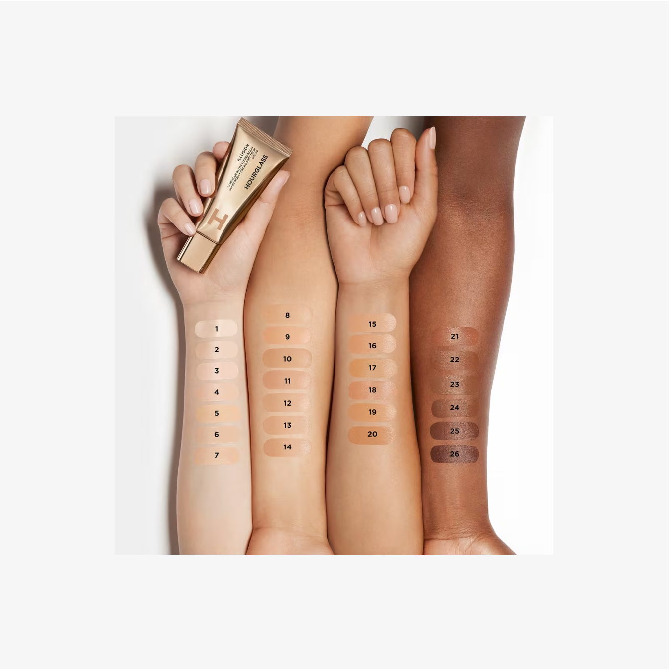 HOURGLASS Illusion Luminous Glow Base con SPF 30