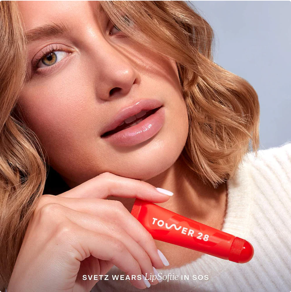 Tower 28 Beauty LipSoftie™ Bálsamo Labial Hidratante con Tinte