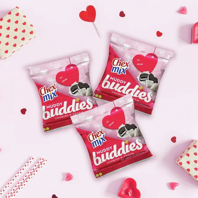 Chex Mix Valentine's Muddy Buddies, Cookies and Cream Snack Mix, 25 Ct San Valentin