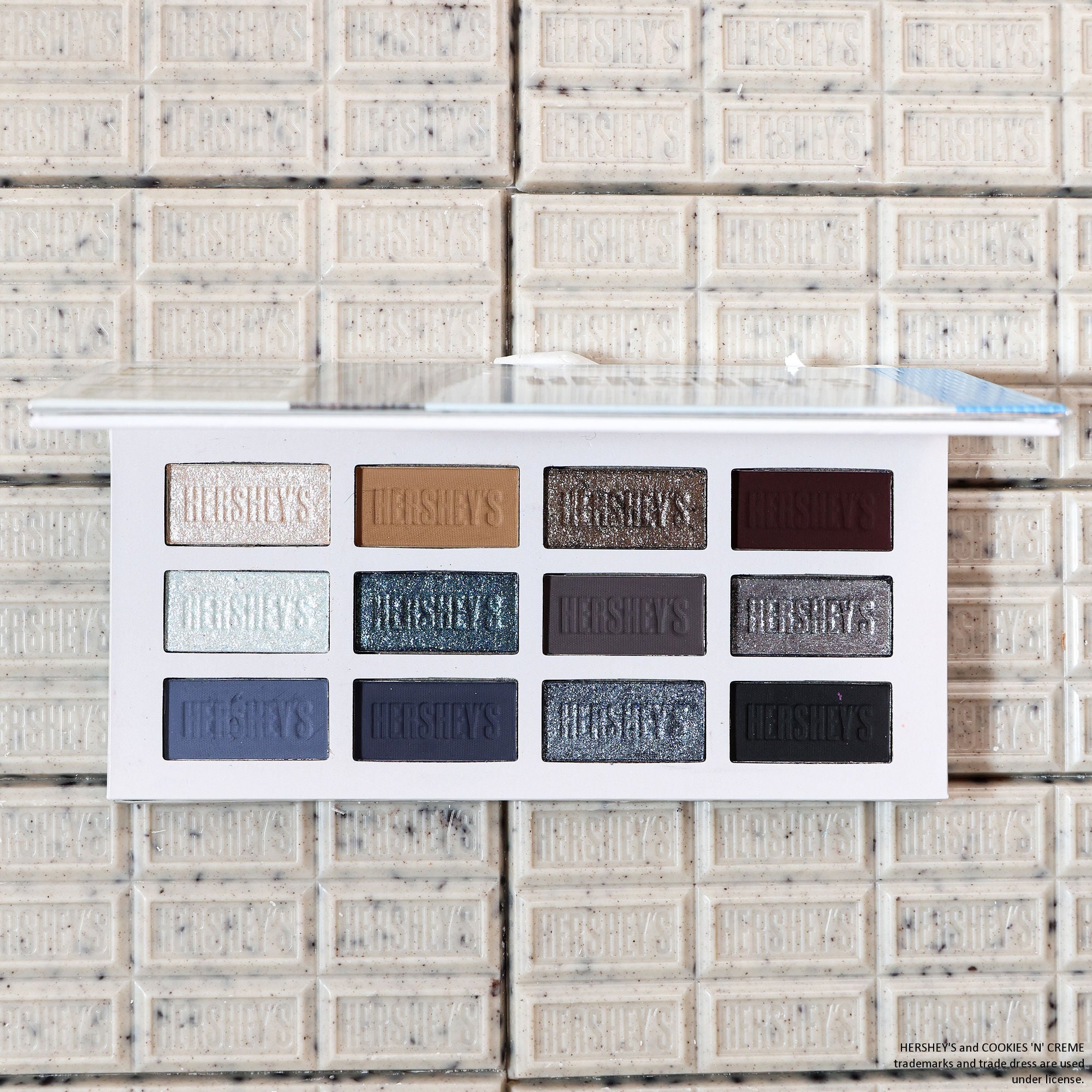 HERSHEY'S PALETA DE SOMBRAS Cookies 'N' Creme