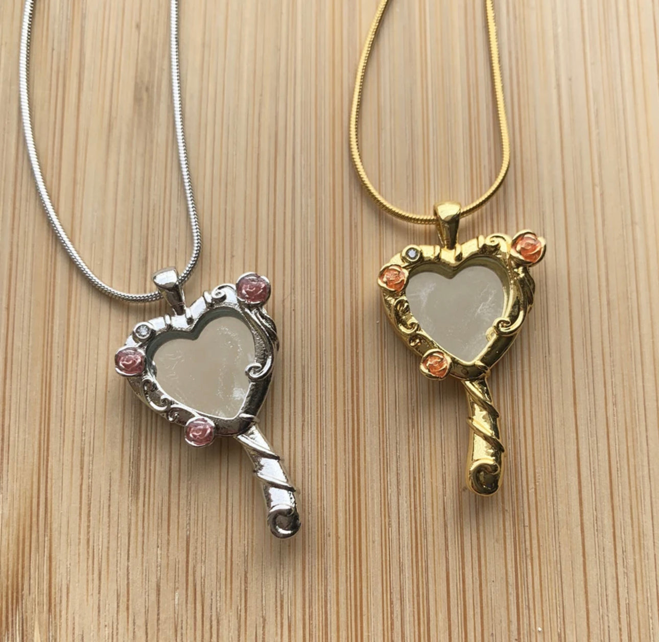 Collar Espejo Mágico Barbie Mejor Amiga BFF