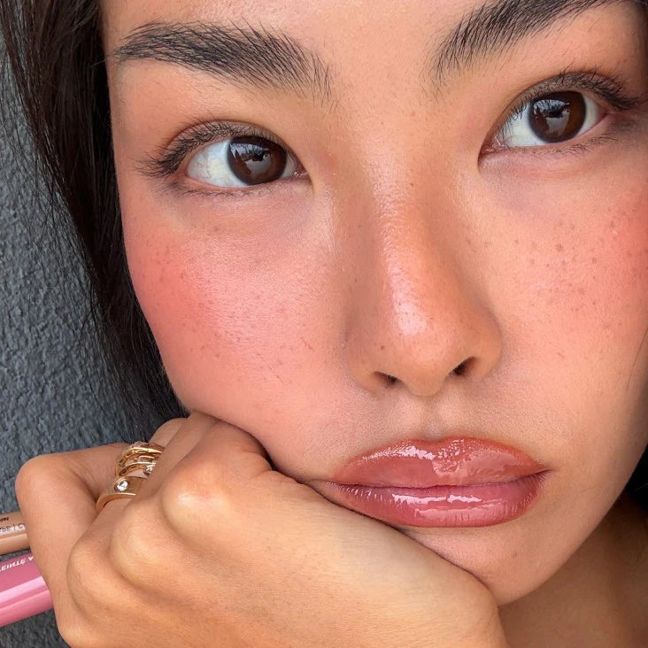 rhode Peptide Lip Tint — La capa de color para labios