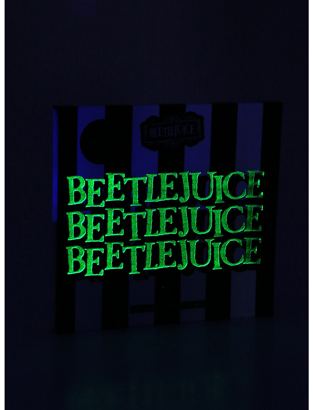 Beetlejuice Paleta Sombras Brilla Obscuridad