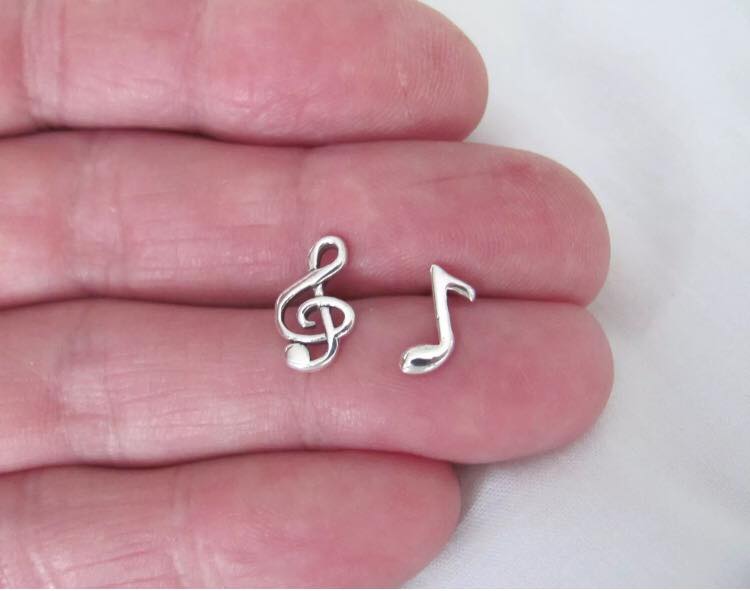 Aretes De Letra Musical