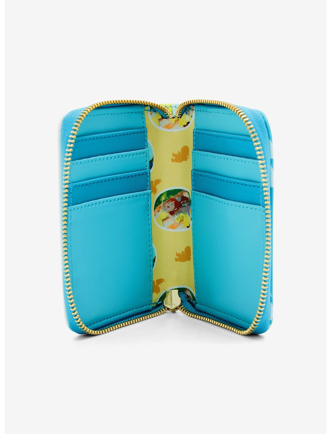 Carl & Ellie Cartera Paseo