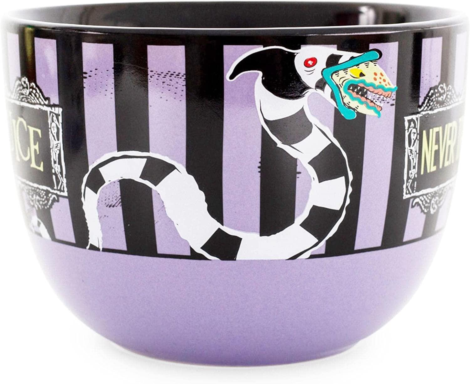 Beetlejuice Taza Morada