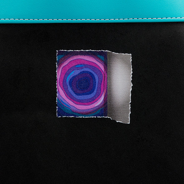 Coraline Mochila Casa Brilla Obscuridad