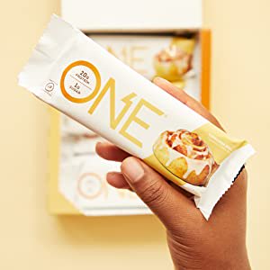 ONE Protein Supplement Bar, Cinnamon Roll, 20g Protein, Contenido de 4