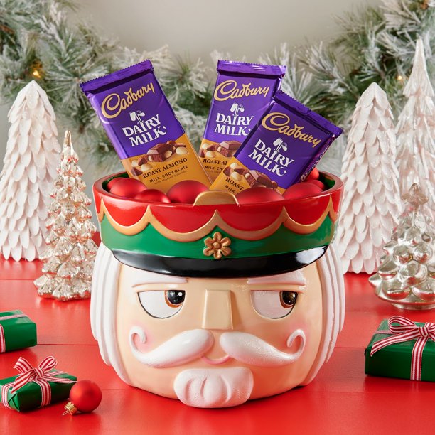 CADBURY Milk Chocolate Bar Candy with Roasted Almonds, 3.5 oz