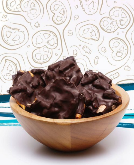 barkTHINS Pretzel with Sea Salt Dark Chocolate - 4.7oz