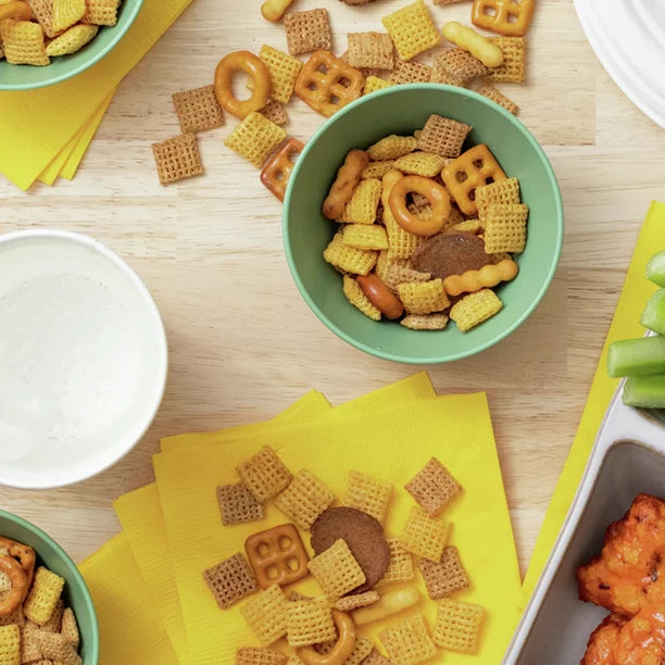 Chex Mix - Mix Tradicional de Snacks Salados, Cont. 10 bolsas,Caja de 17.5oz