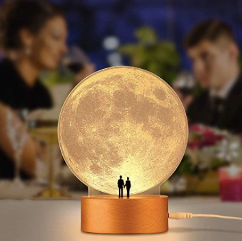 Lampara De Pareja Viendo La Luna Lampara Luna