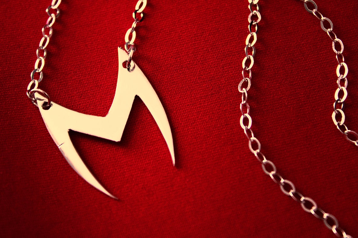 Wandavision Collar Bruja Escarlata