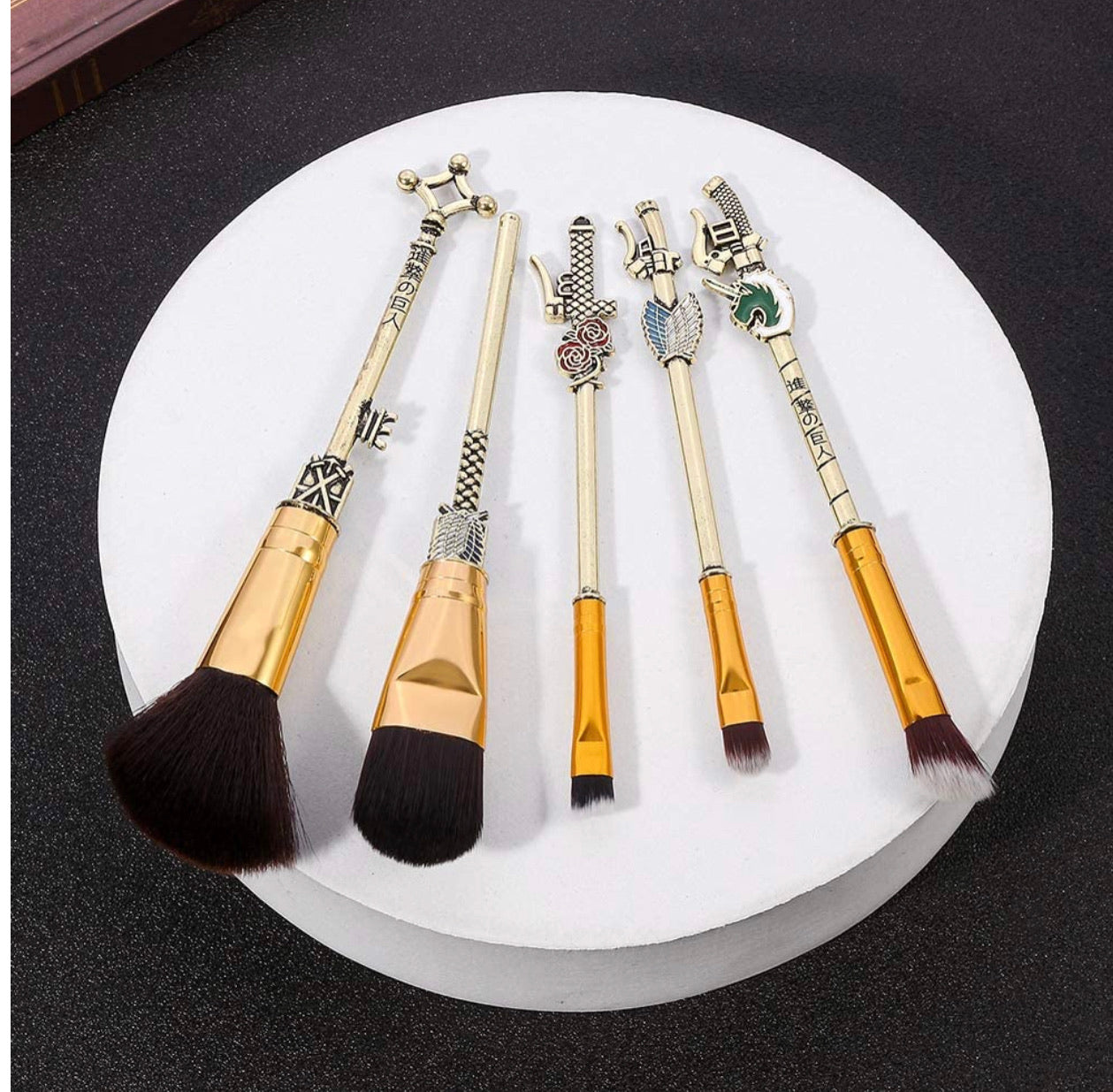 Ataque A Los Titanes Brochas Maquillaje