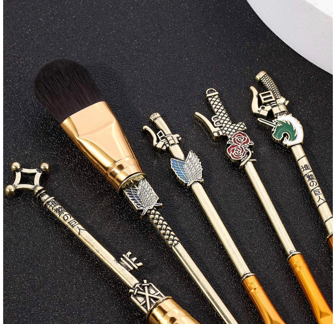 Ataque A Los Titanes Brochas Maquillaje