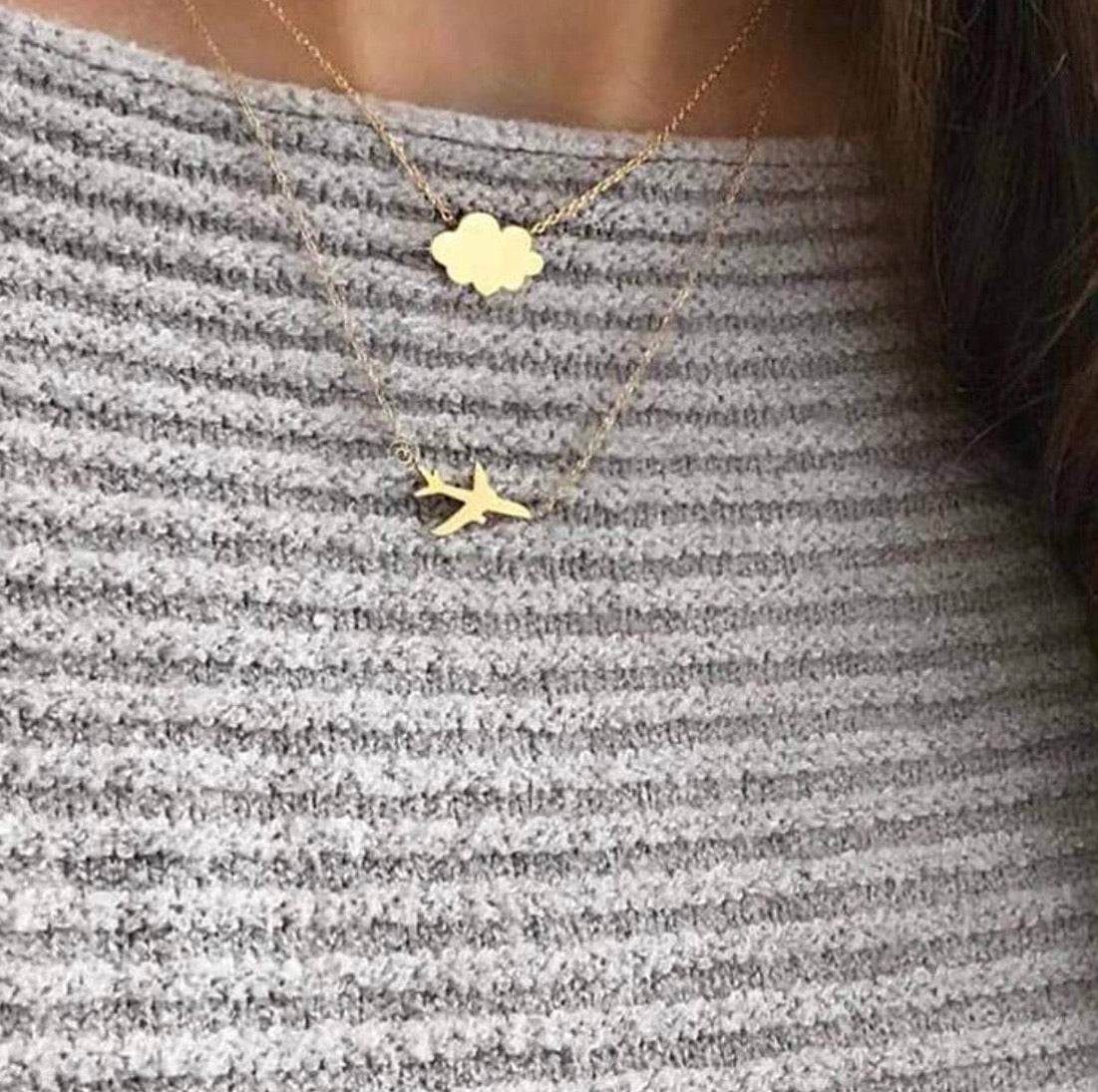 Collar Avión Nube Cielo Dorado