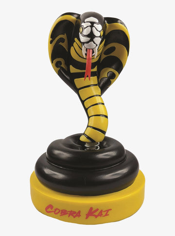Cobra Kai Figura Danzante