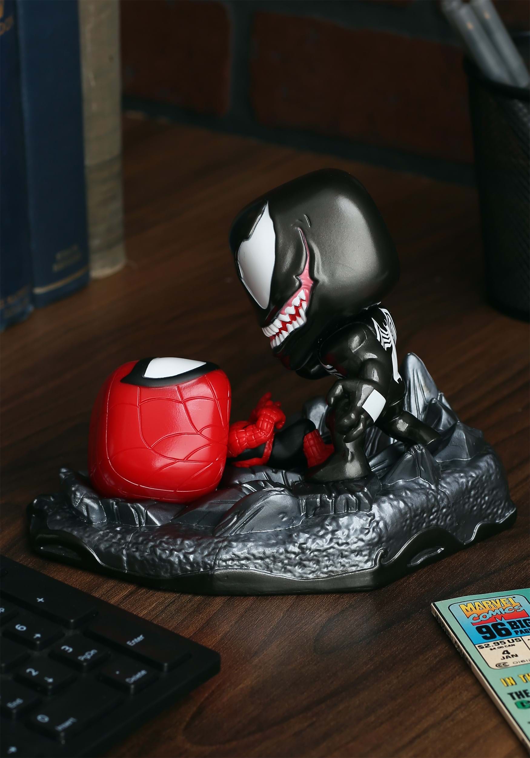 Hombre Araña Vs Venom Figura Marvel Spider Man